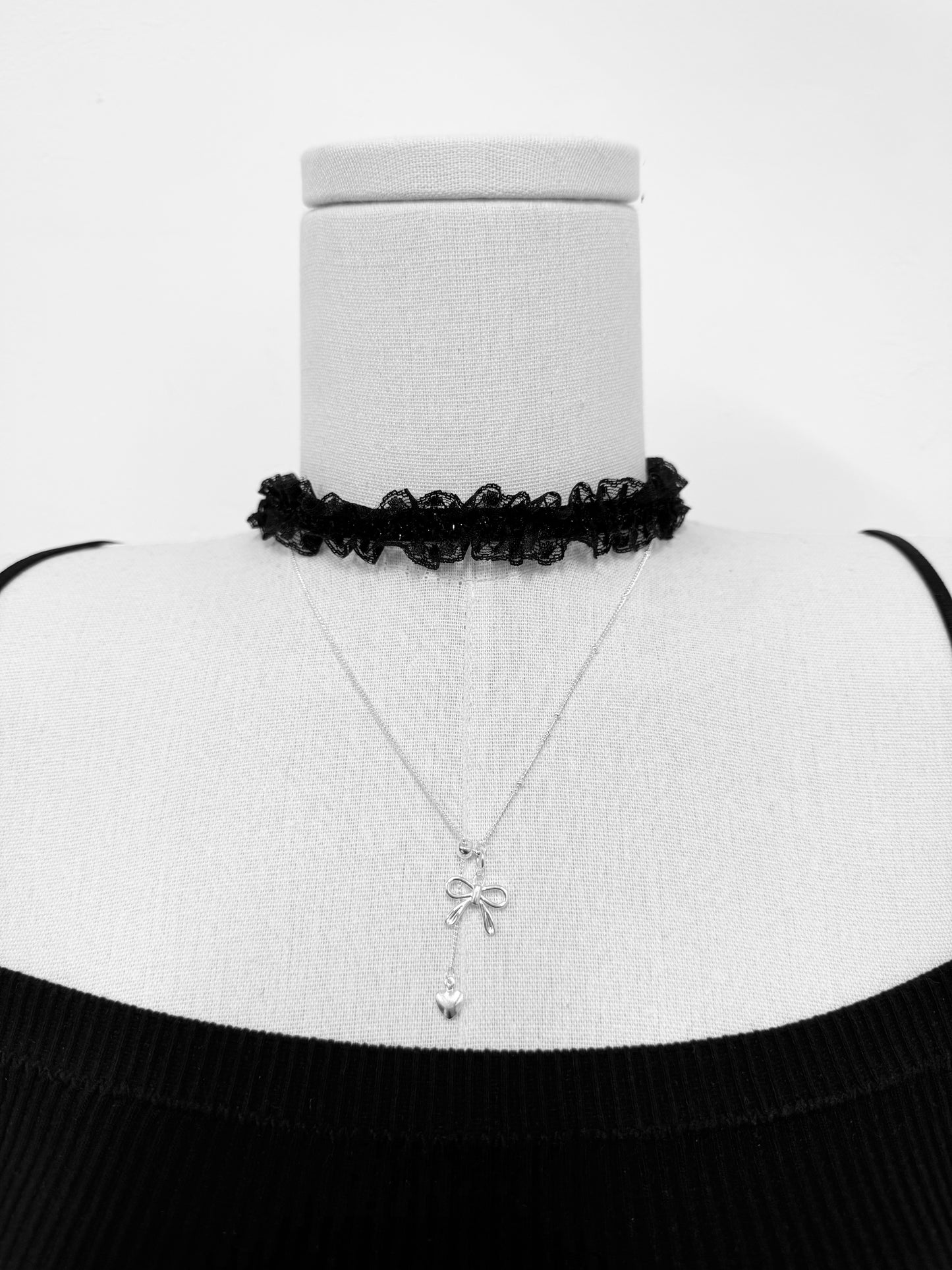 S784 Lace Choker