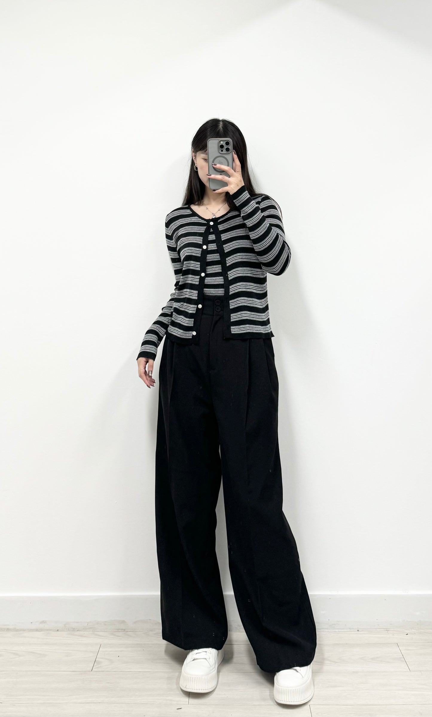 S745 舒適間條兩件上身套裝