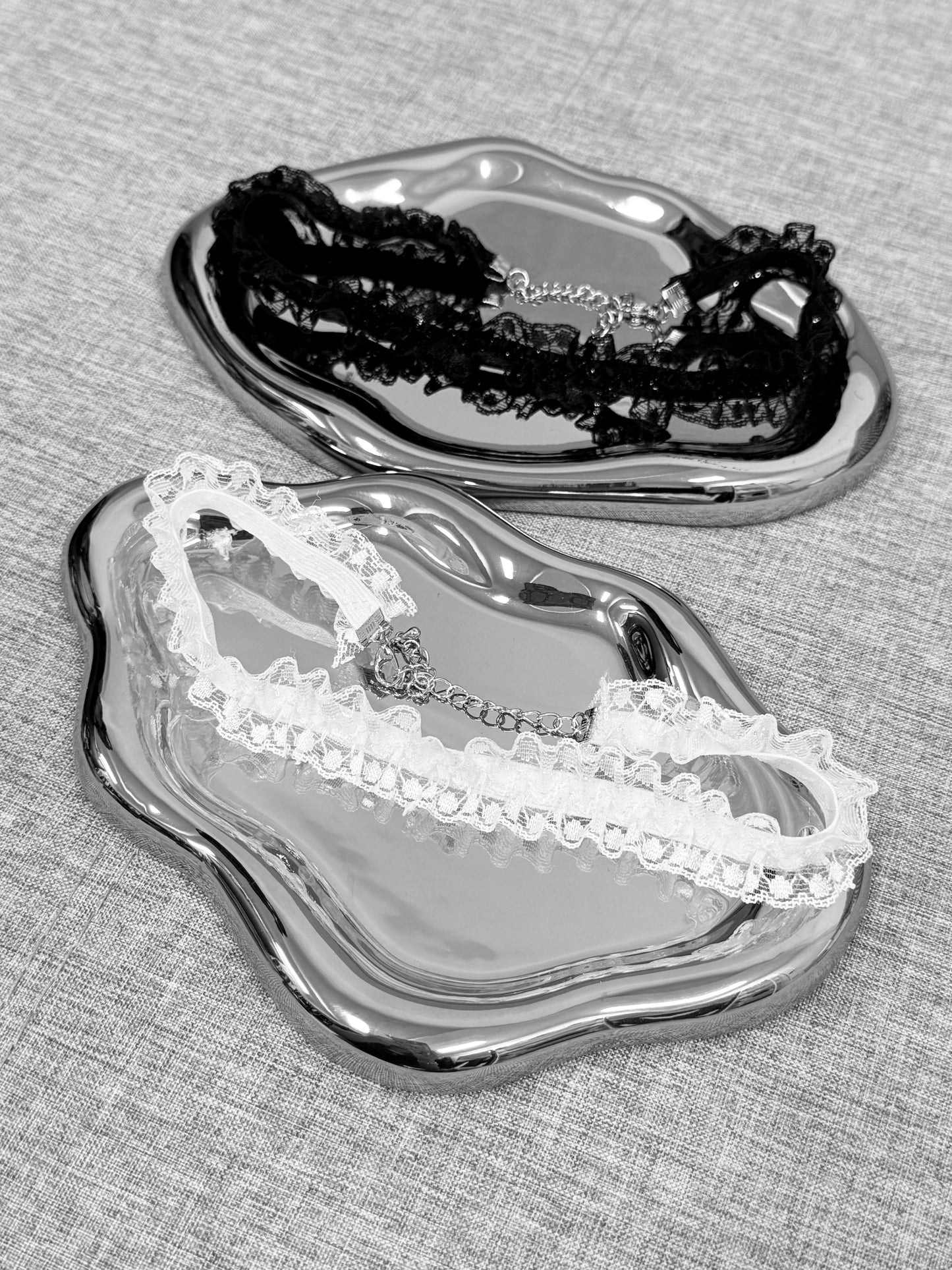 S784 Lace Choker