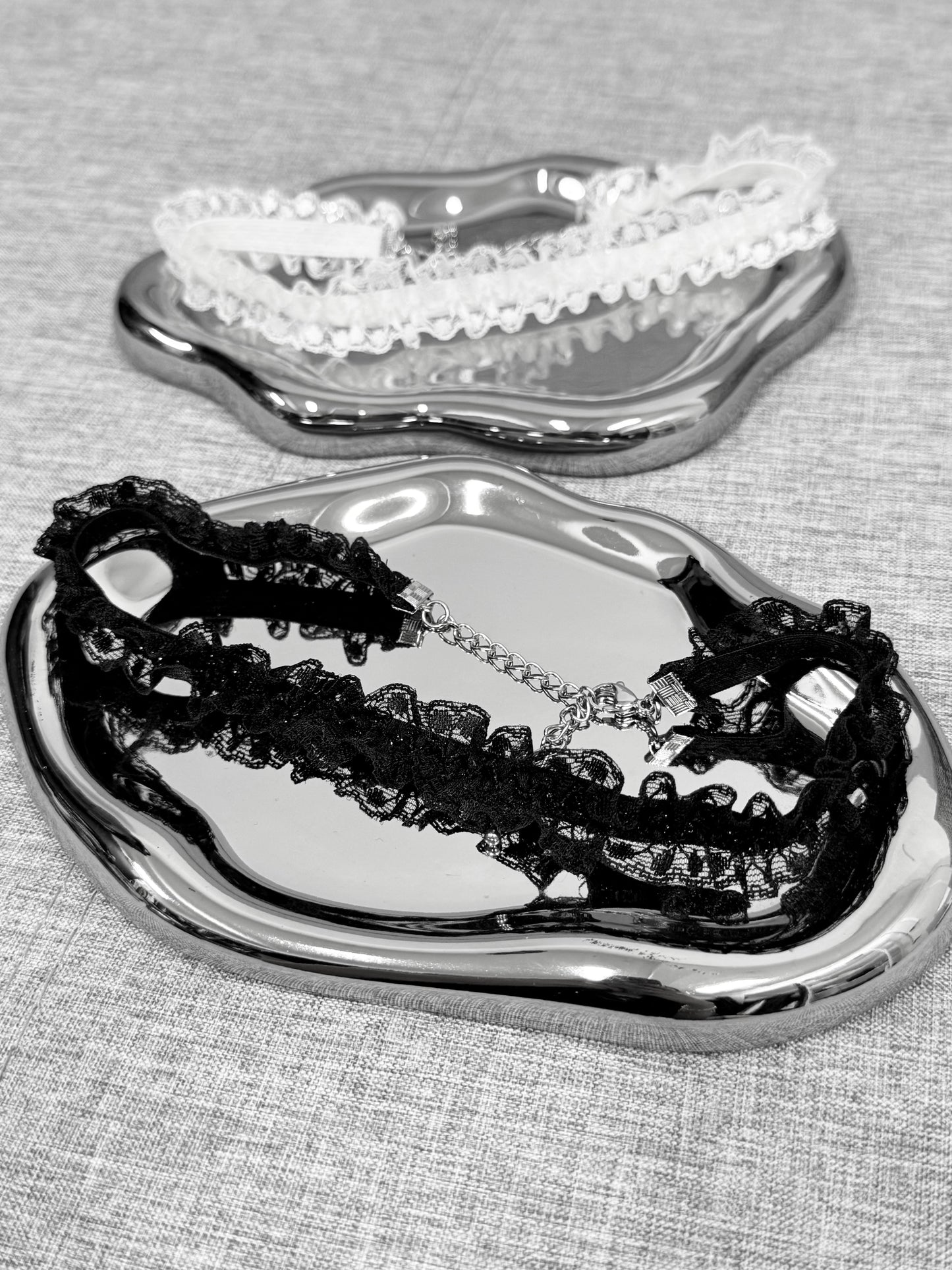 S784 Lace Choker