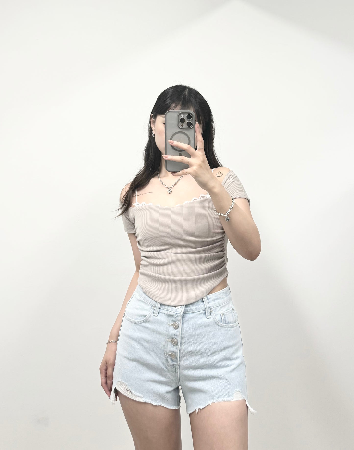 S809 弧形下擺大領上衣
